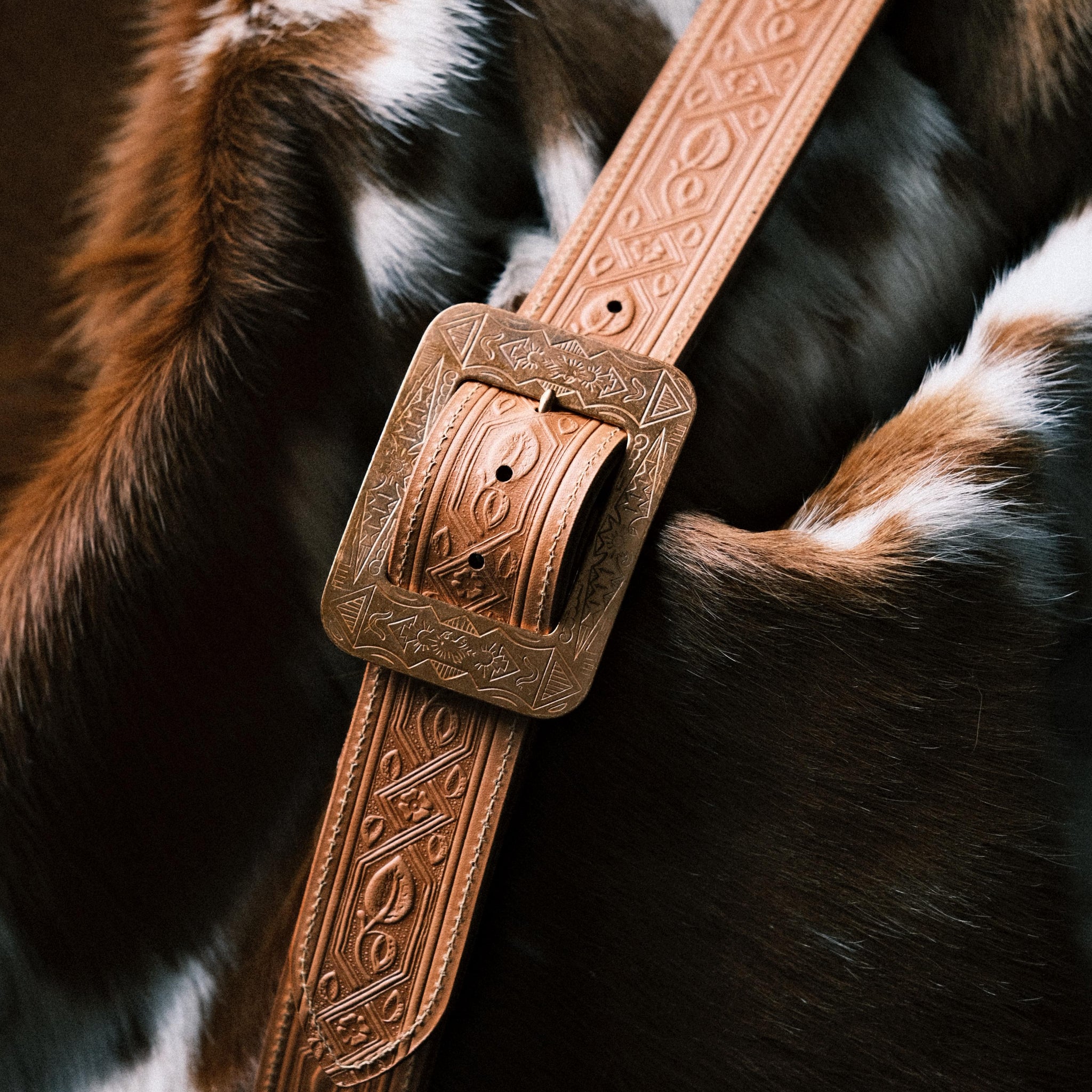 Shinki Embossed Belt - Caramel Latigo (Reversible)